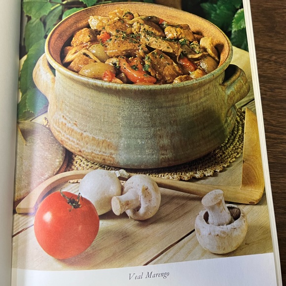 Vintage 1960’s Hardcover Gourmet’s Menu Cookbook - Picture 11 of 11